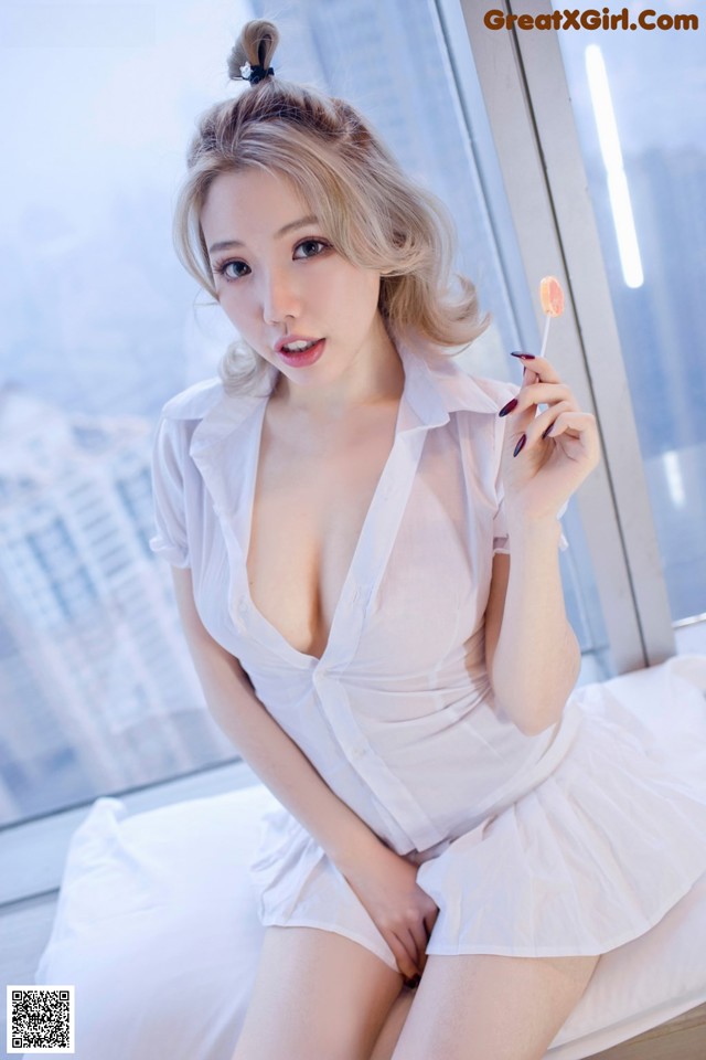 XIUREN No. 1235: Model Huang Le Ran (黄 楽 然) (57 photos)